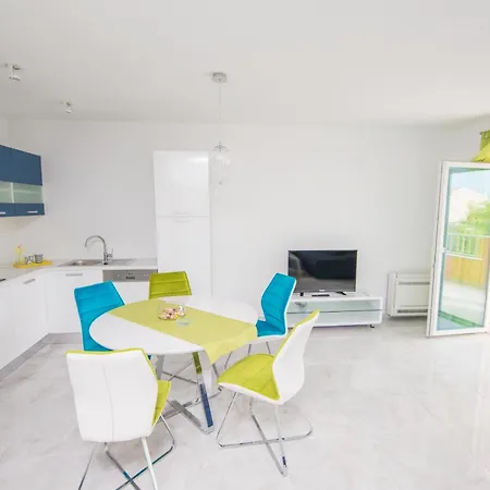 Ljubica 2 Apartman Vodice