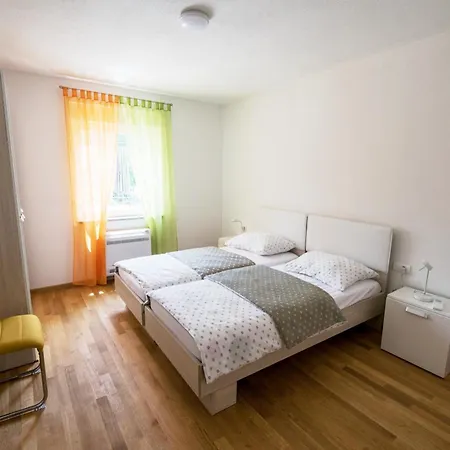 Ljubica 2 *