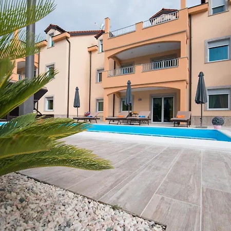 Apartment Ljubica 2