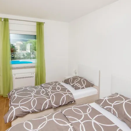 Ljubica 2 Apartment