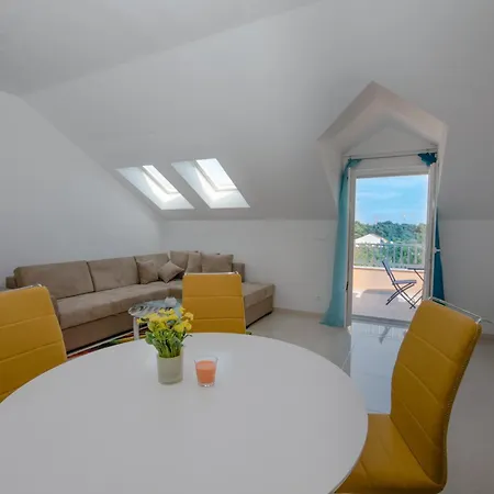 Ljubica 2 Apartament Vodice