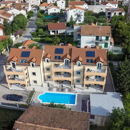 Ljubica 2 Apartament Vodice