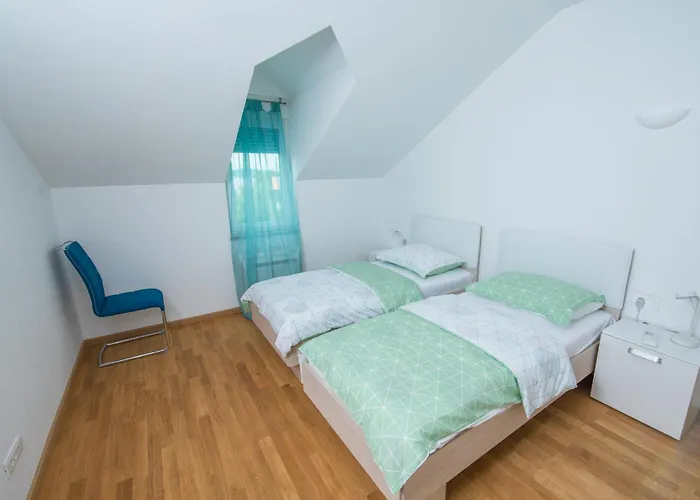 Appartement Ljubica 2 *