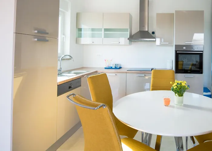 Appartement Ljubica 2 *