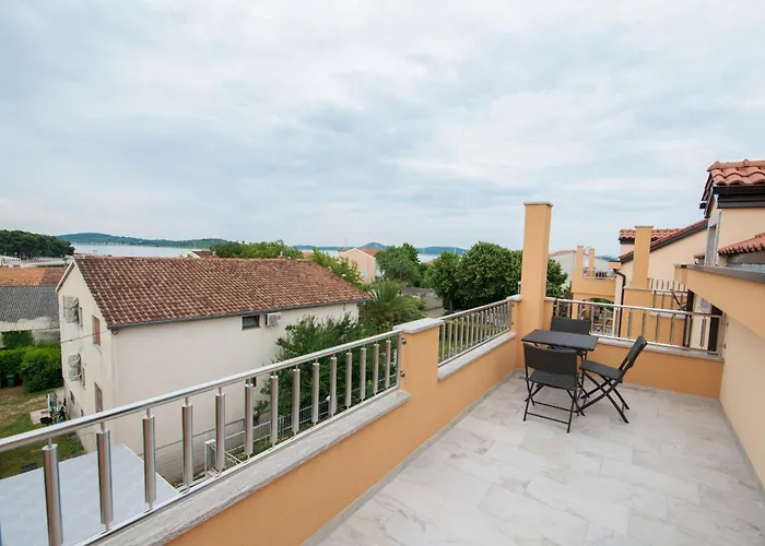 Appartement Ljubica 2 *