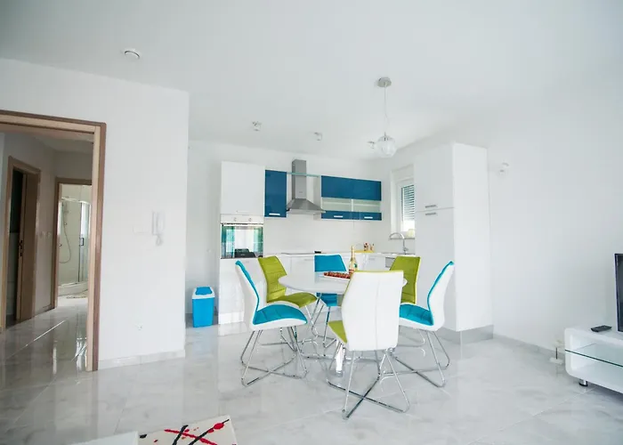 Appartement Ljubica 2 *